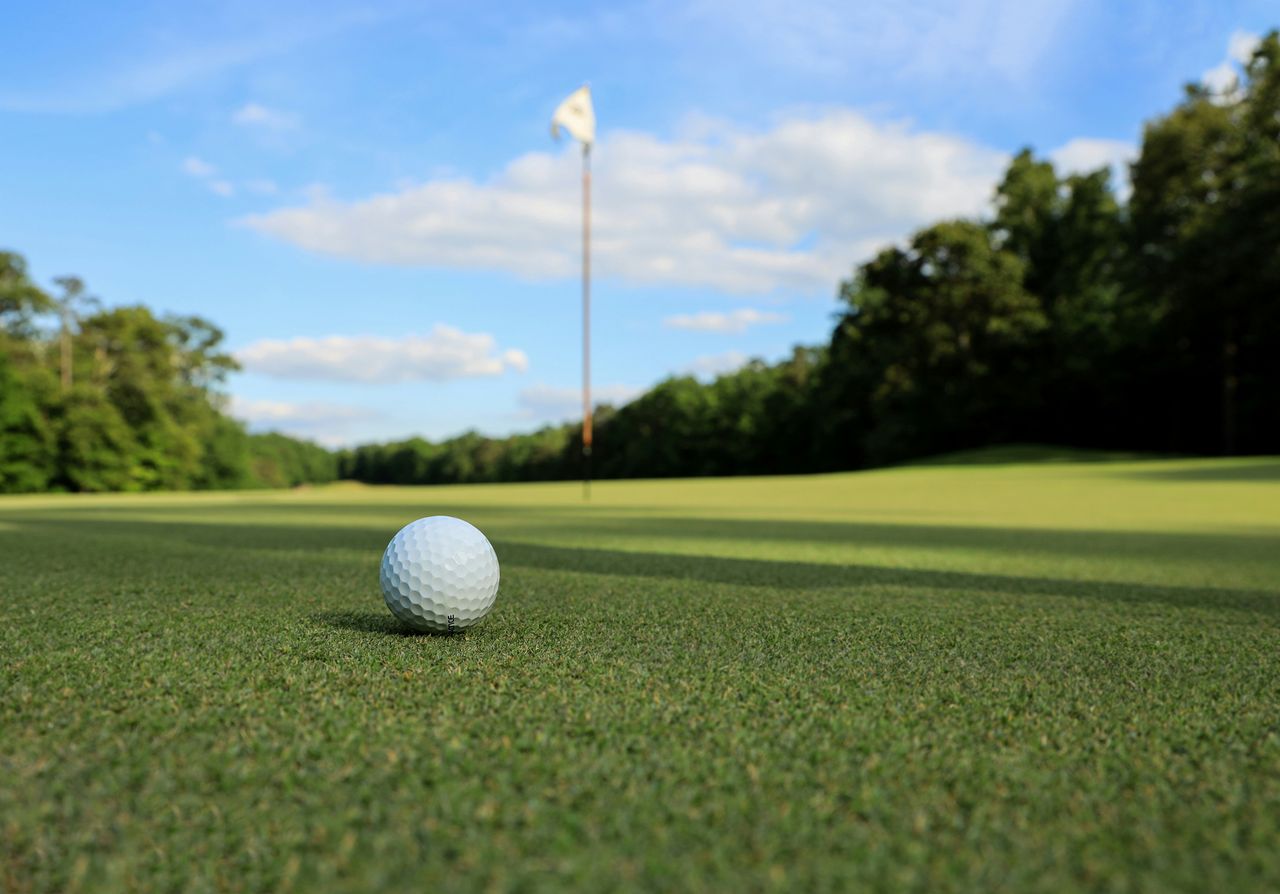 Teren de golf pe coridorul de nord